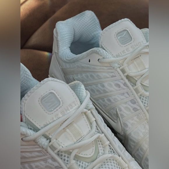 Nike 🔥 Shox TL Triple Sail White AR3566 103 Running Shoes Women’s Size 6 7 9.5 - Picture 8 of 16